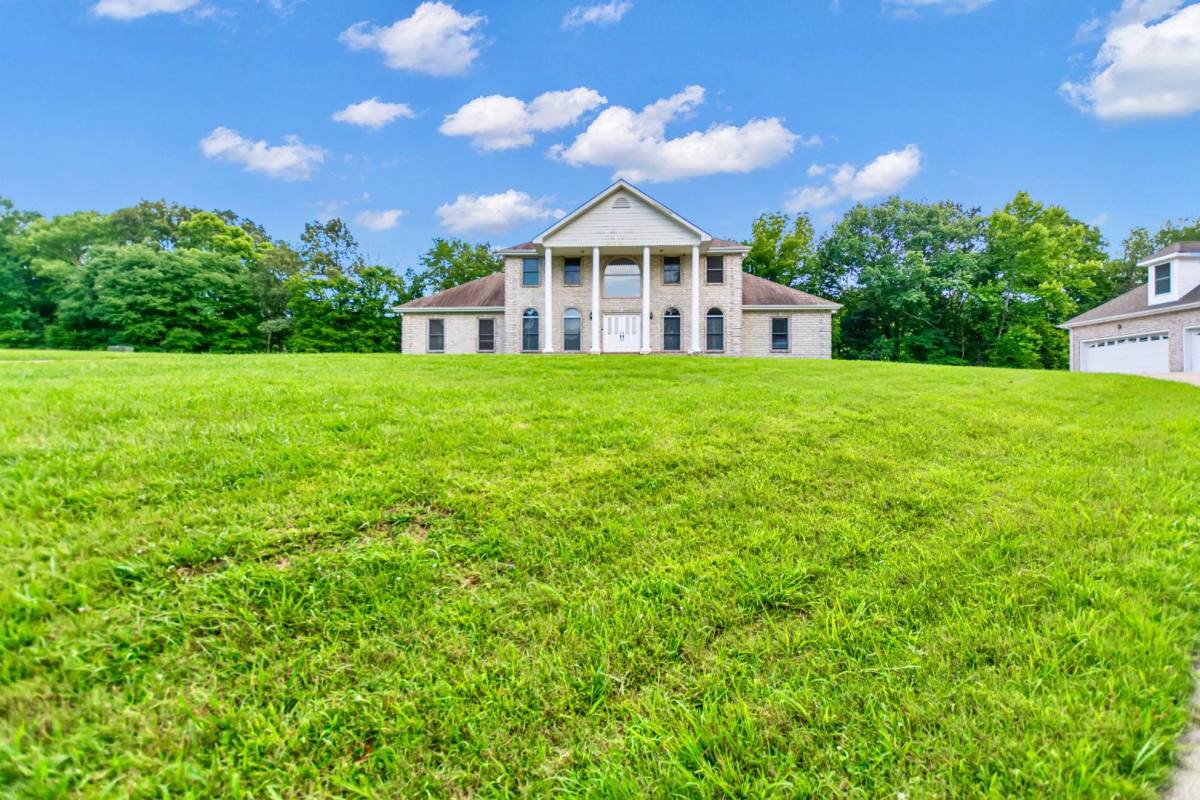 Apartment for rent at 1400 Slaydenwood Rd, Cumberland Furnace, TN 37051