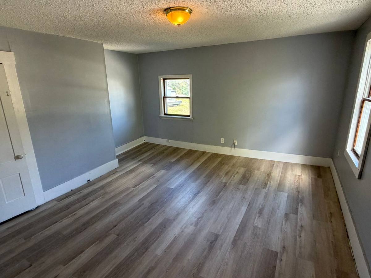 Apartment for rent at 15-27 Mechanic St, Farmington, NH 03835