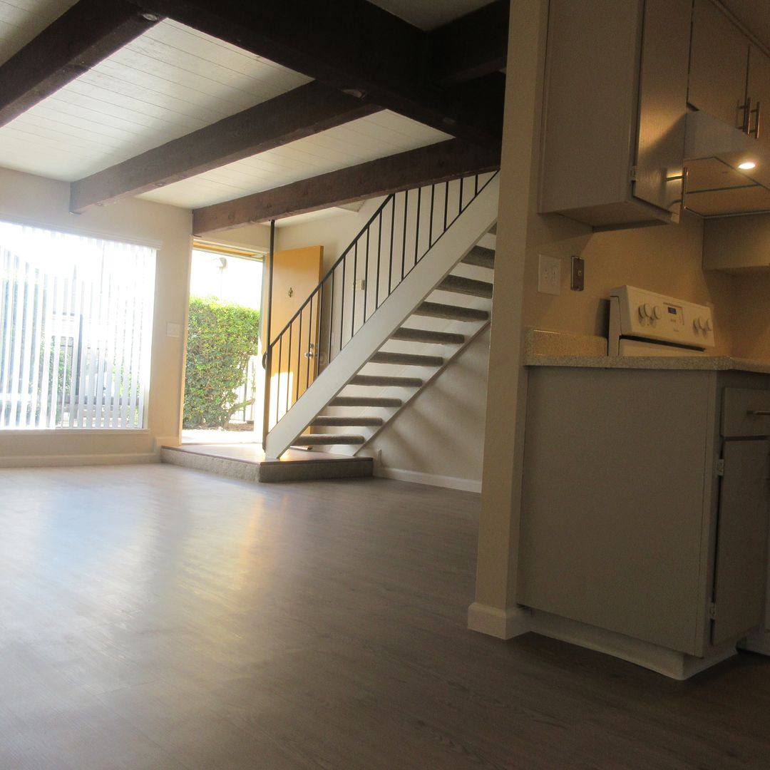 Townhouse for rent at 27th & N Street, 2710 N St, Sacramento, CA 95816