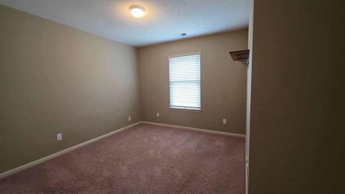 House for rent at 13232 Carter St, Overland Park, KS 66213