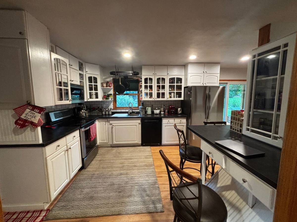 House for rent at 3716 Knoll Ridge Dr, Cedar Falls, IA 50613