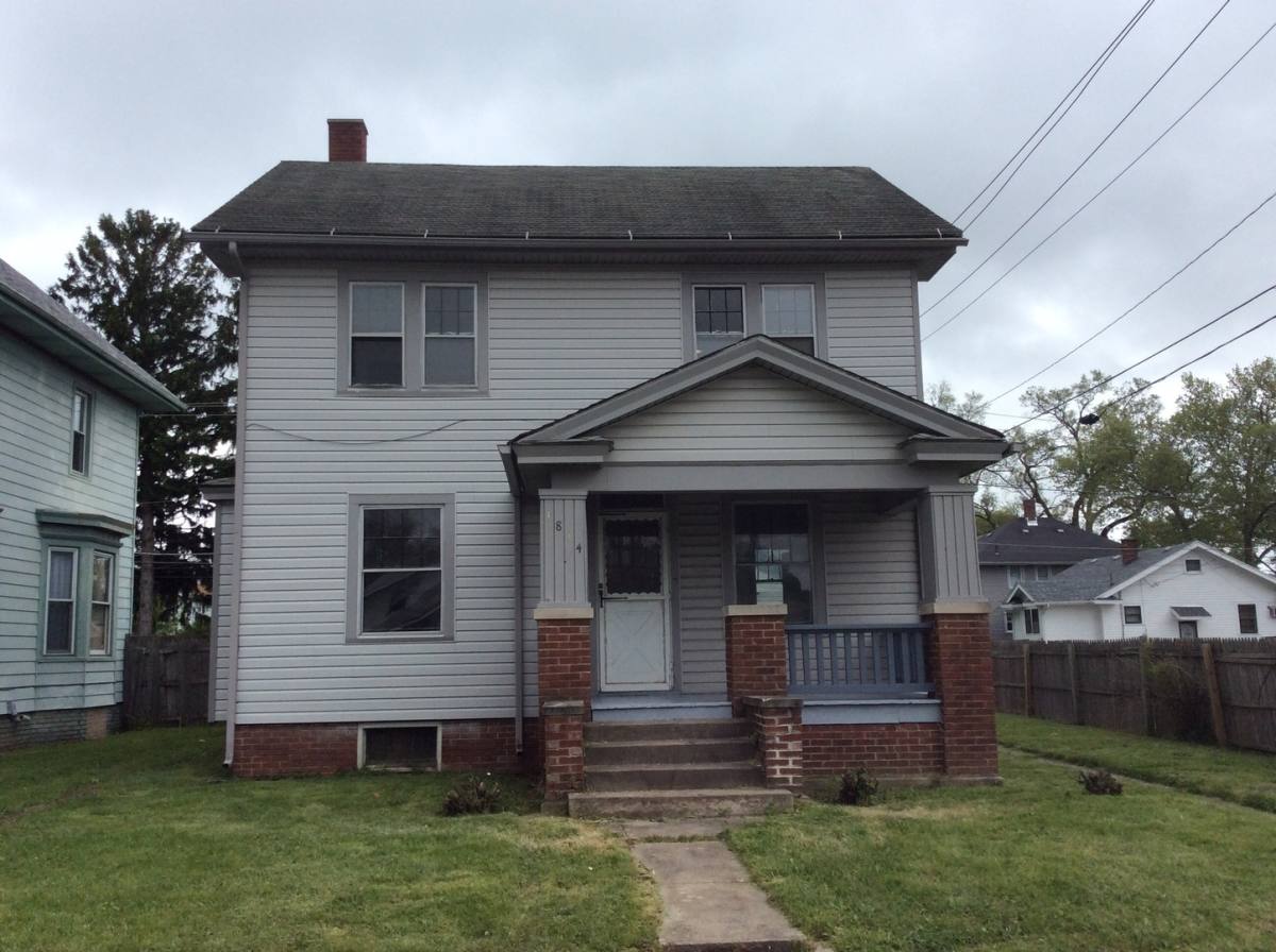 Apartment for rent at 1814 E Pontiac St, Fort Wayne, IN 46803