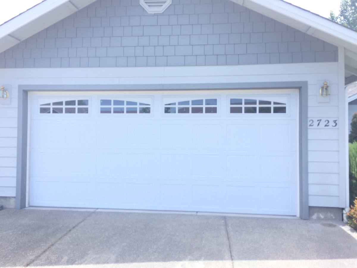 House for rent at 2723 Esther Lane, Grants Pass, OR 97527