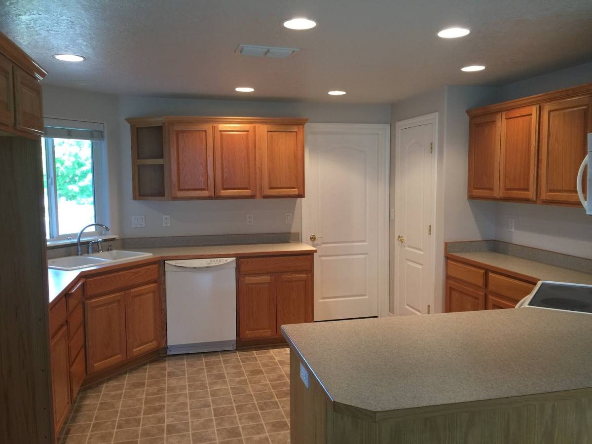 House for rent at 2723 Esther Lane, Grants Pass, OR 97527