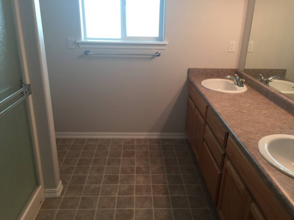 House for rent at 2723 Esther Lane, Grants Pass, OR 97527