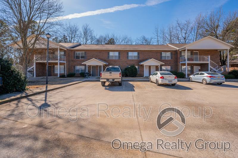 Apartment for rent at 40 Ratliff St #10, Blountsville, AL 35031