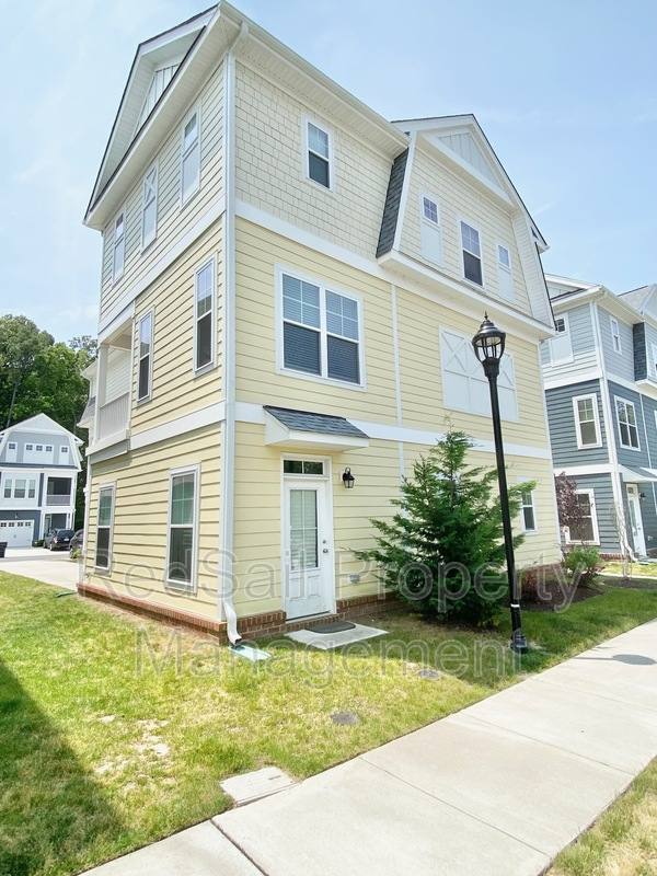 House for rent at 123 Mizzen Quarter Loop, Yorktown, VA 23693