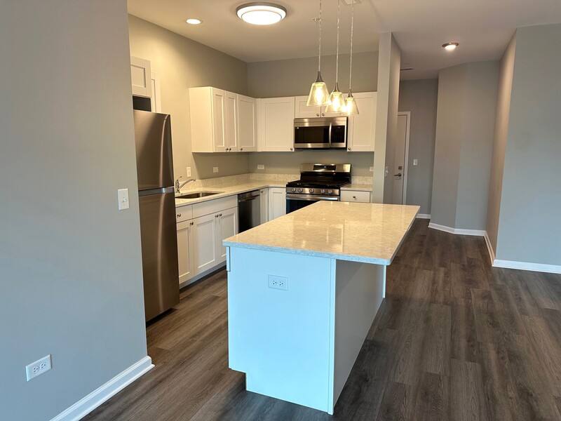 Apartment for rent at 11808 W Coral St #2E, Huntley, IL 60142