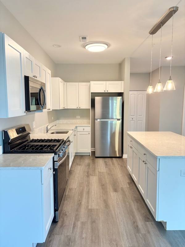 Apartment for rent at 11808 W Coral St #3A, Huntley, IL 60142