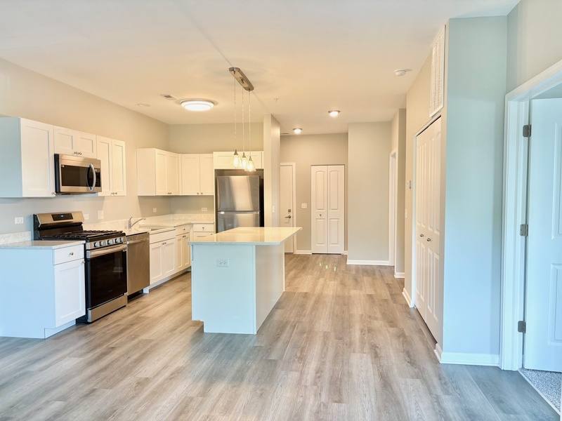 Apartment for rent at 11808 W Coral St #3A, Huntley, IL 60142