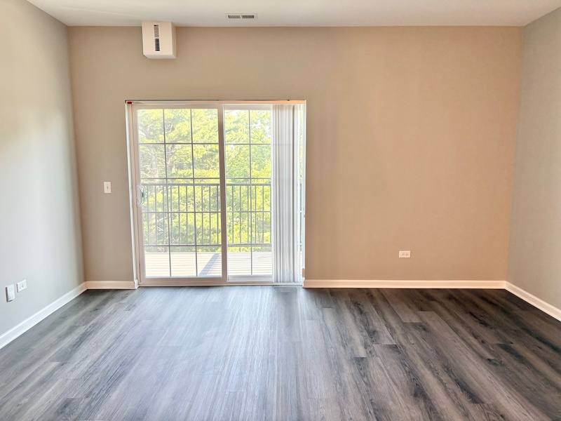 Apartment for rent at 11808 W Coral St #3A, Huntley, IL 60142