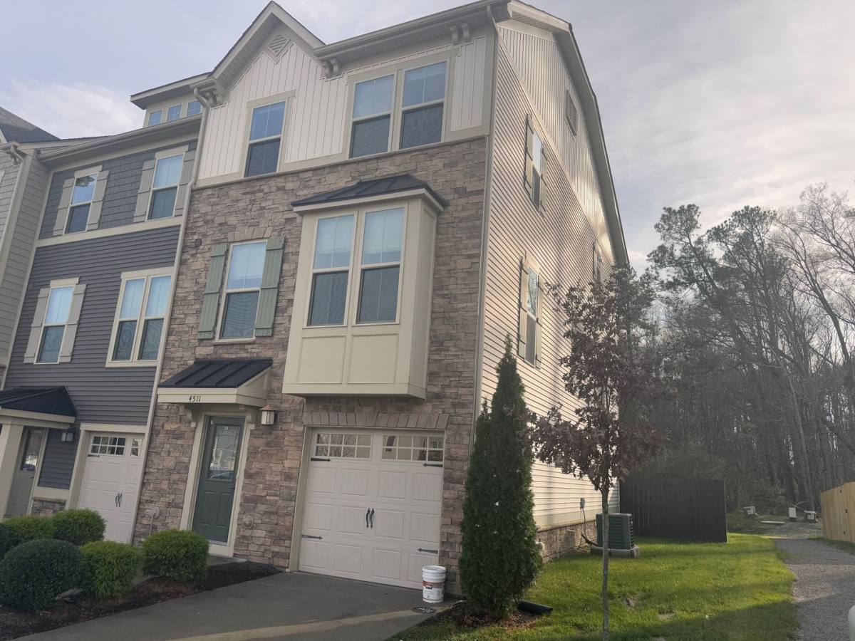 Townhouse for rent at 4511 Wistar Wds Trail, Henrico, VA 23228