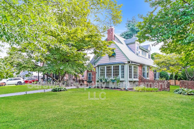 House for rent at 404 Strawbridge Ave, Collingswood, NJ 08108