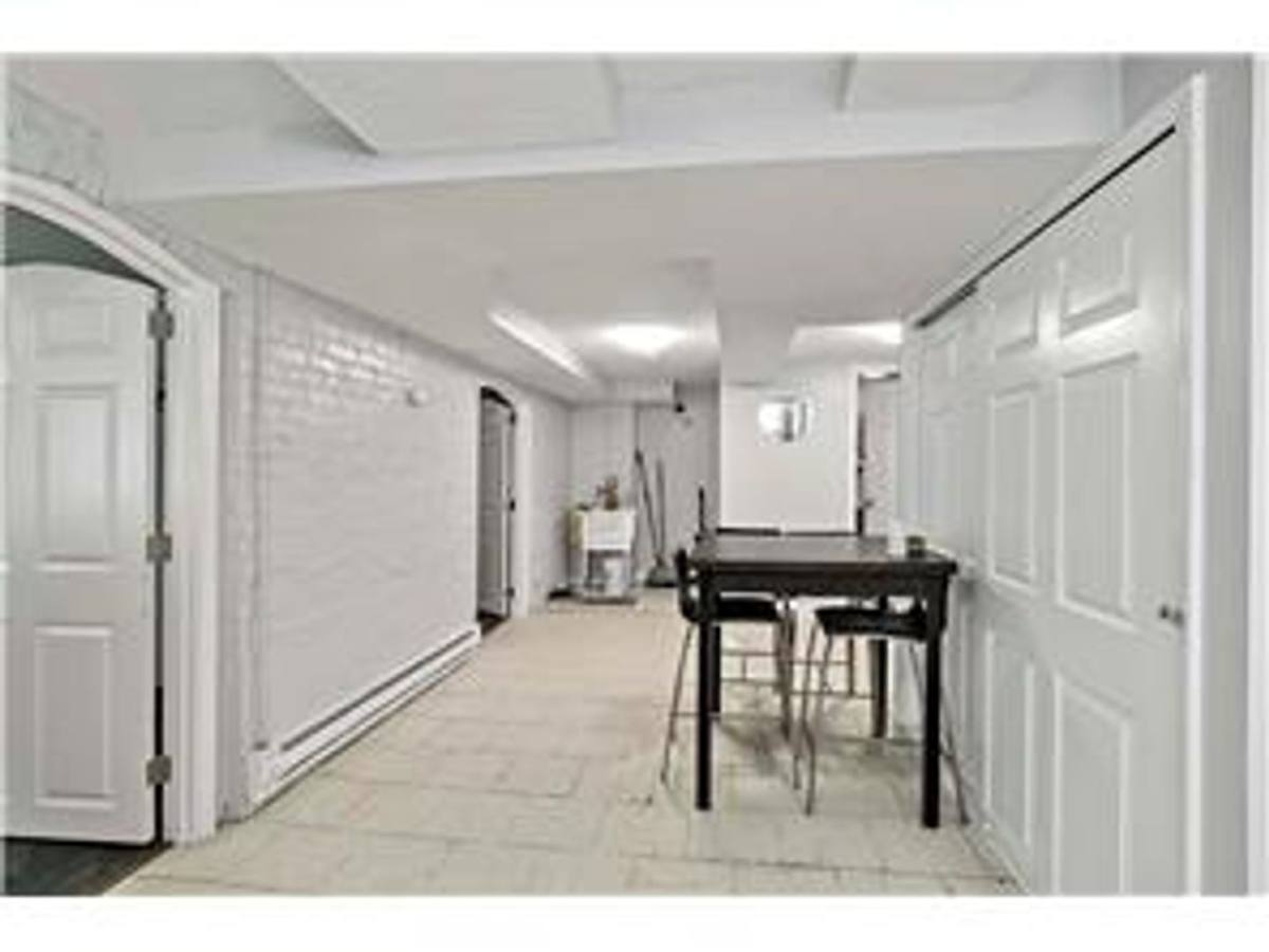Apartment for rent at 2928 Emerson Ave N, Minneapolis, MN 55411