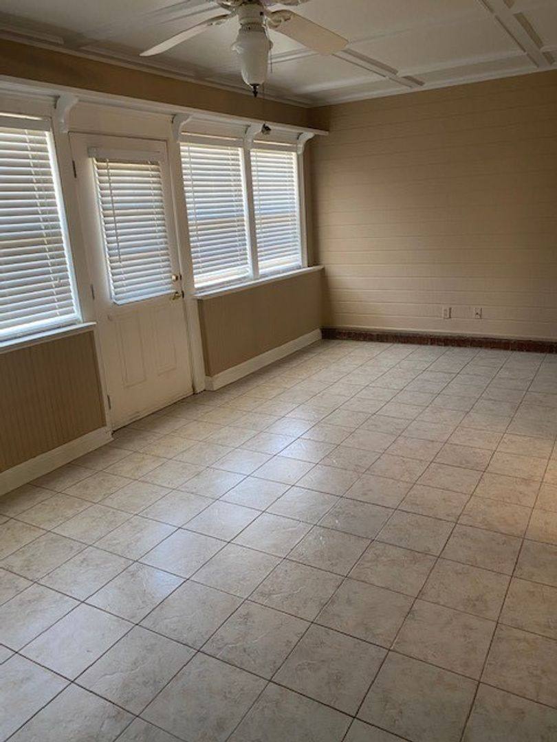 House for rent at 4712 Lakeview Estates Dr, Northport, AL 35476