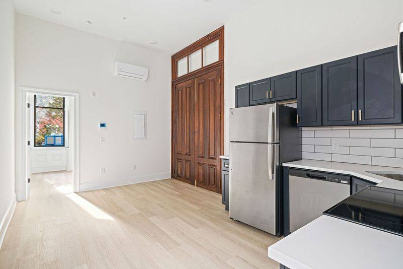 1913 Wallace St #1, Philadelphia, PA 19130
