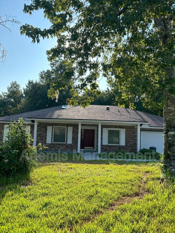 House for rent at 12421 Bears Den Court, Jacksonville, FL 32258