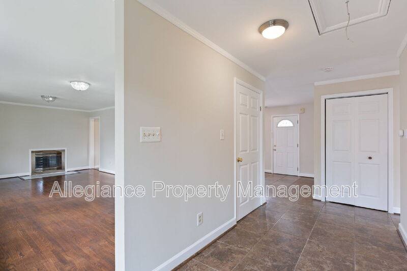House for rent at 2311 N Dinwiddie St, Arlington, VA 22207