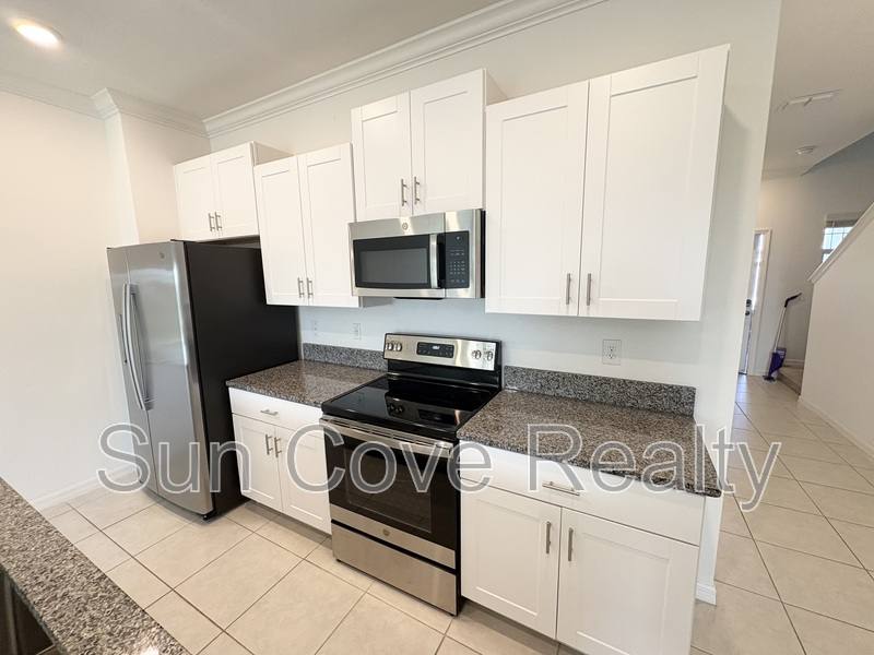 Townhouse for rent at 8840 Gallantree Place, Land O' Lakes, FL 34637
