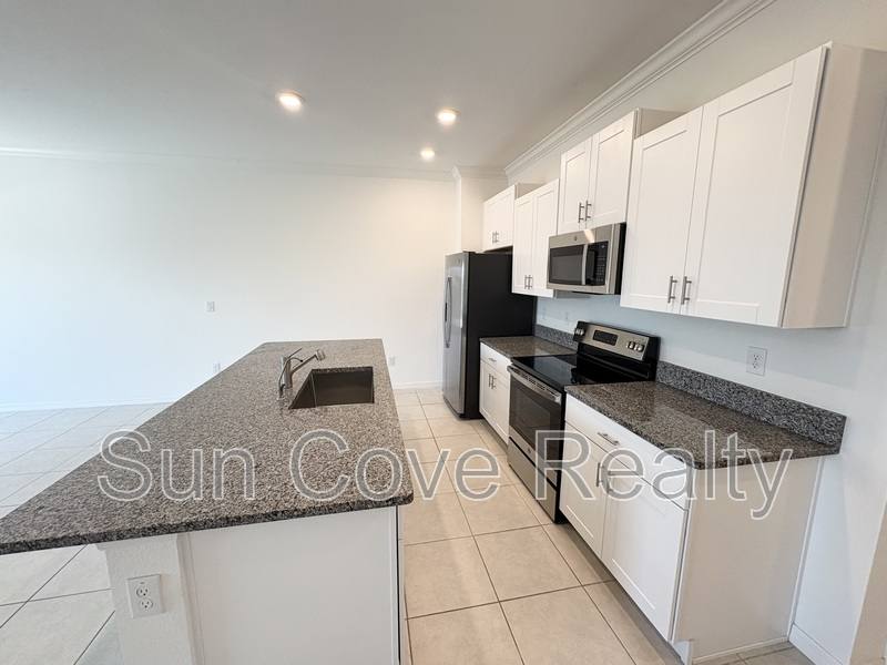 Townhouse for rent at 8840 Gallantree Place, Land O' Lakes, FL 34637