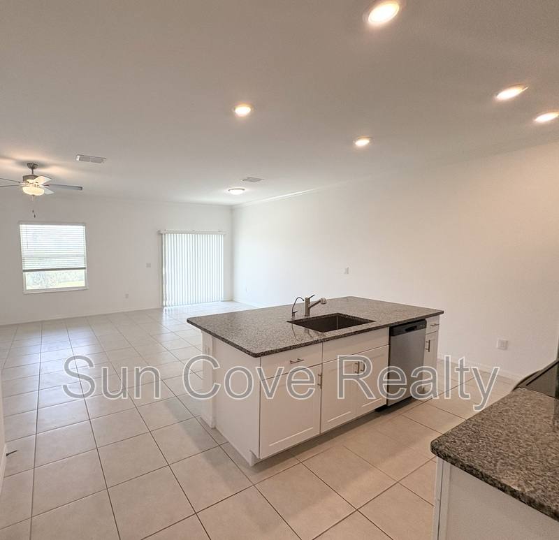 Townhouse for rent at 8840 Gallantree Place, Land O' Lakes, FL 34637