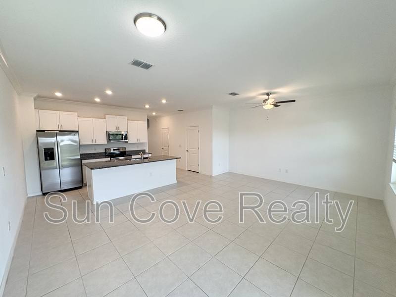 Townhouse for rent at 8840 Gallantree Place, Land O' Lakes, FL 34637