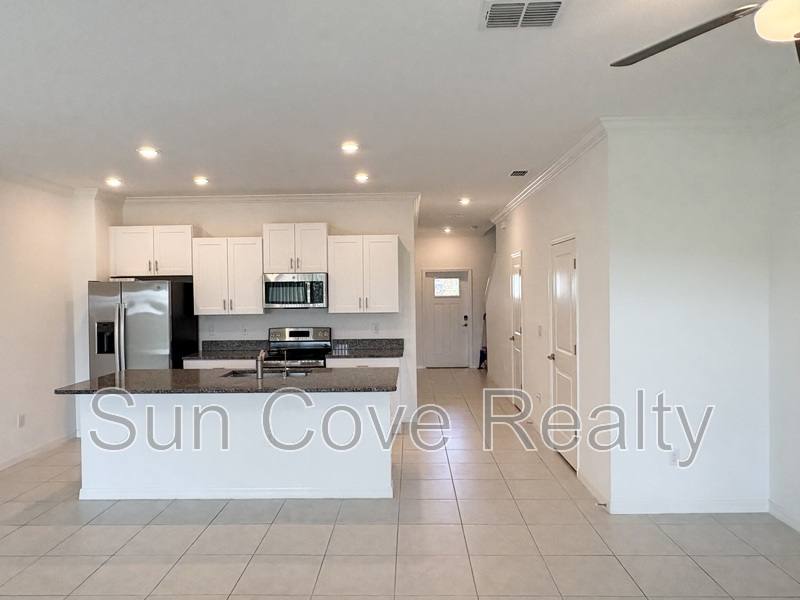 Townhouse for rent at 8840 Gallantree Place, Land O' Lakes, FL 34637