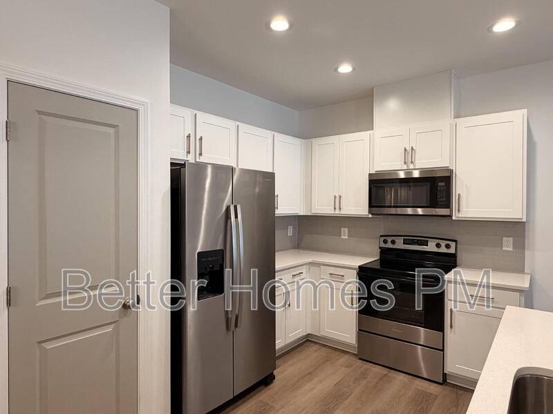 Townhouse for rent at 1 N Lenny Dr, Clayton, NC 27520