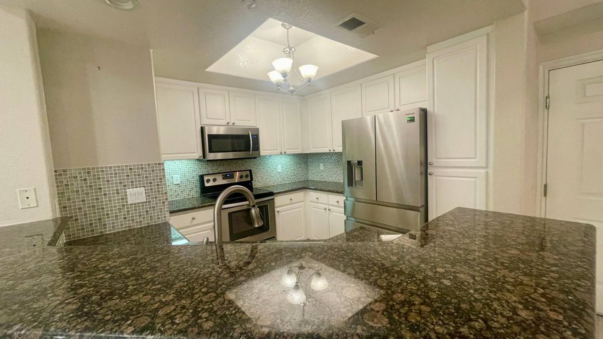 Condo for rent at 4165 Executive Dr #F101, La Jolla, CA 92037