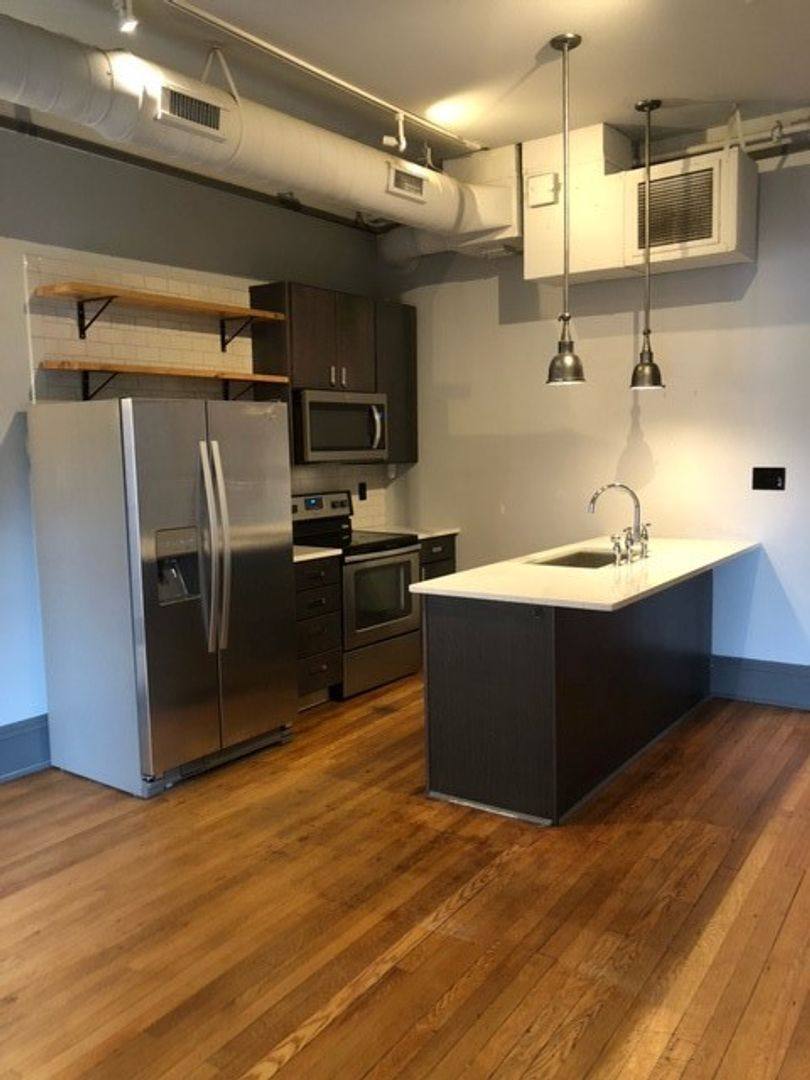 Apartment for rent at 143 W Main St, Spartanburg, SC 29306
