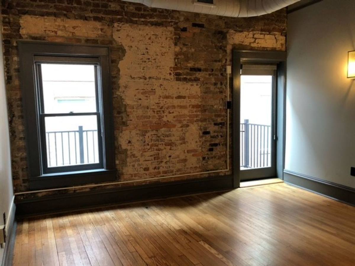 Apartment for rent at 143 W Main St, Spartanburg, SC 29306