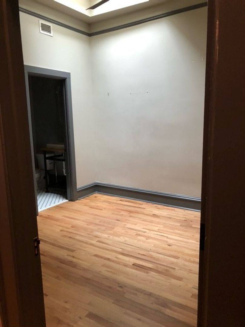 Apartment for rent at 143 W Main St, Spartanburg, SC 29306