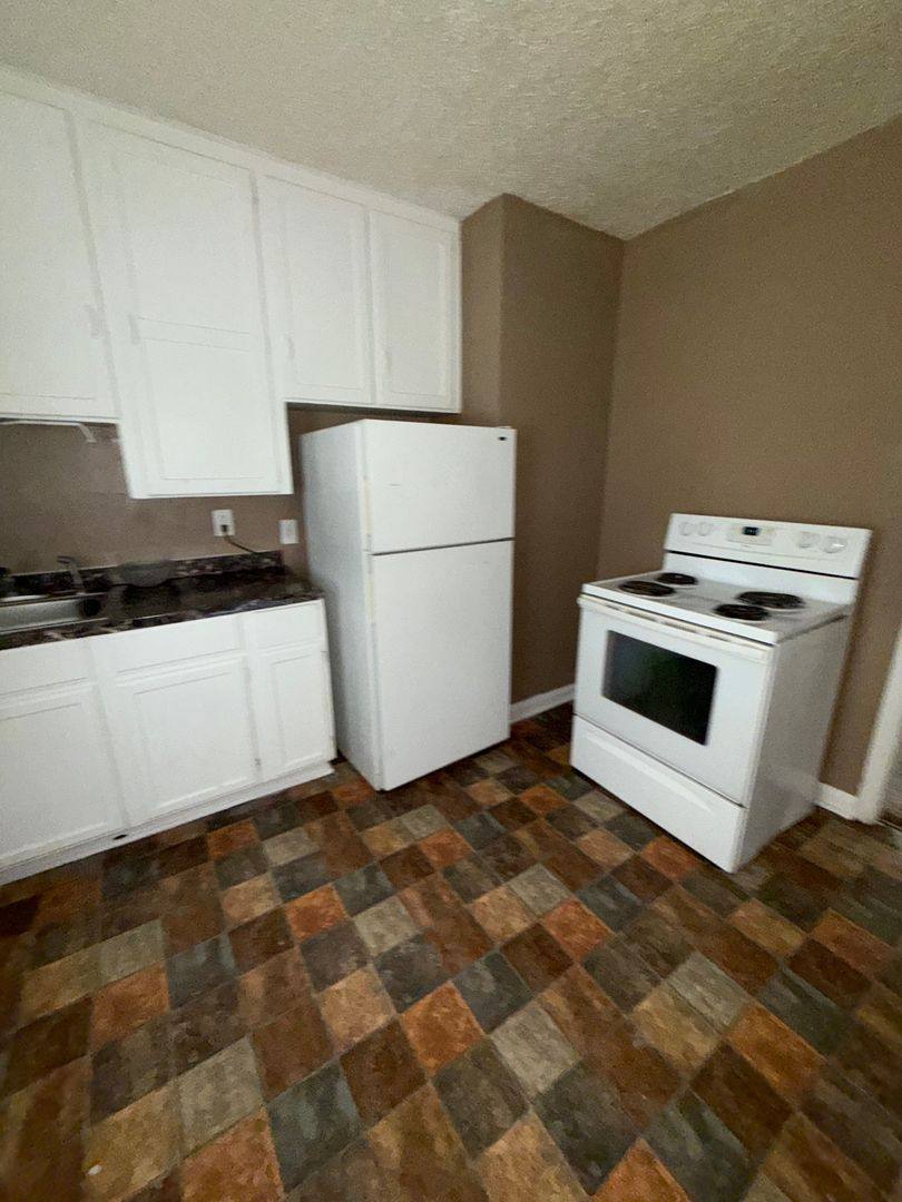 Apartment for rent at 855 S Beverly #1, Wichita, KS 67218