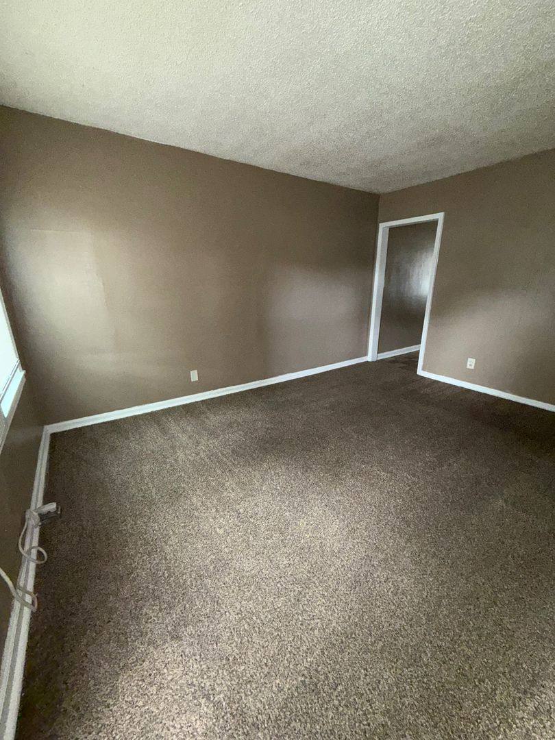 Apartment for rent at 855 S Beverly #1, Wichita, KS 67218
