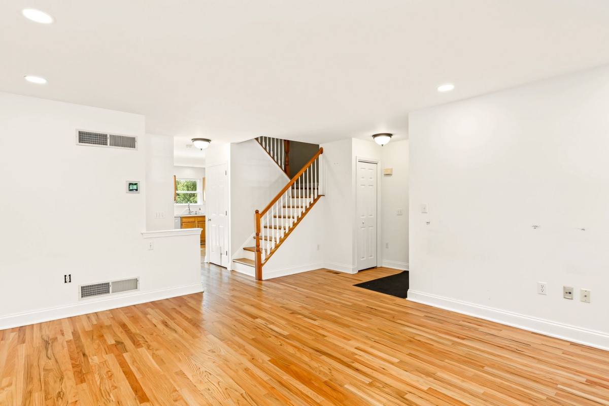 Townhouse for rent at 808 Yorkview Dr, Mechanicsburg, PA 17055