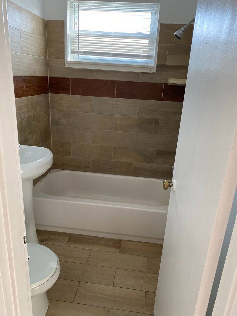 Apartment for rent at 1837 N Dinwiddie St, Arlington, VA 22207