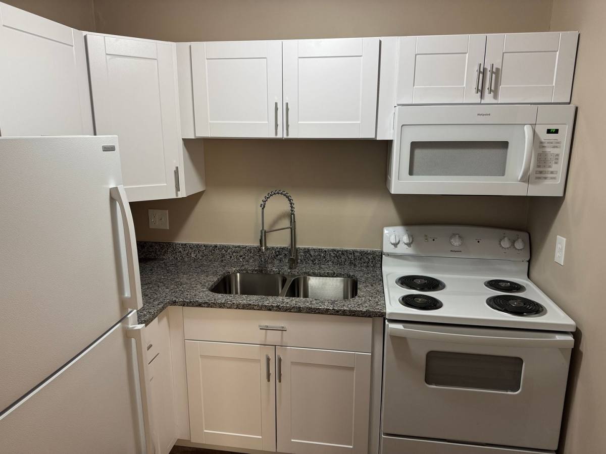 Apartment for rent at 1604-1624 N Yellow Springs St, Springfield, OH 45504
