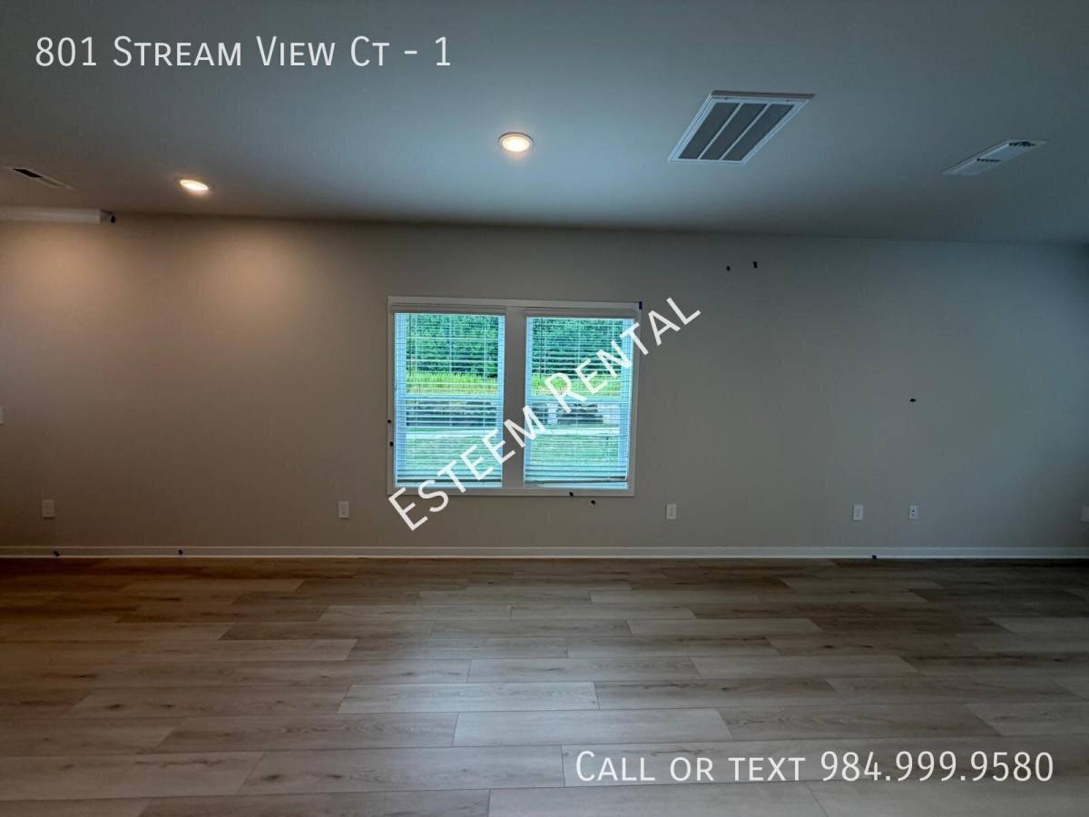 Townhouse for rent at 801 Stream View Court #1, Mebane, NC 27302