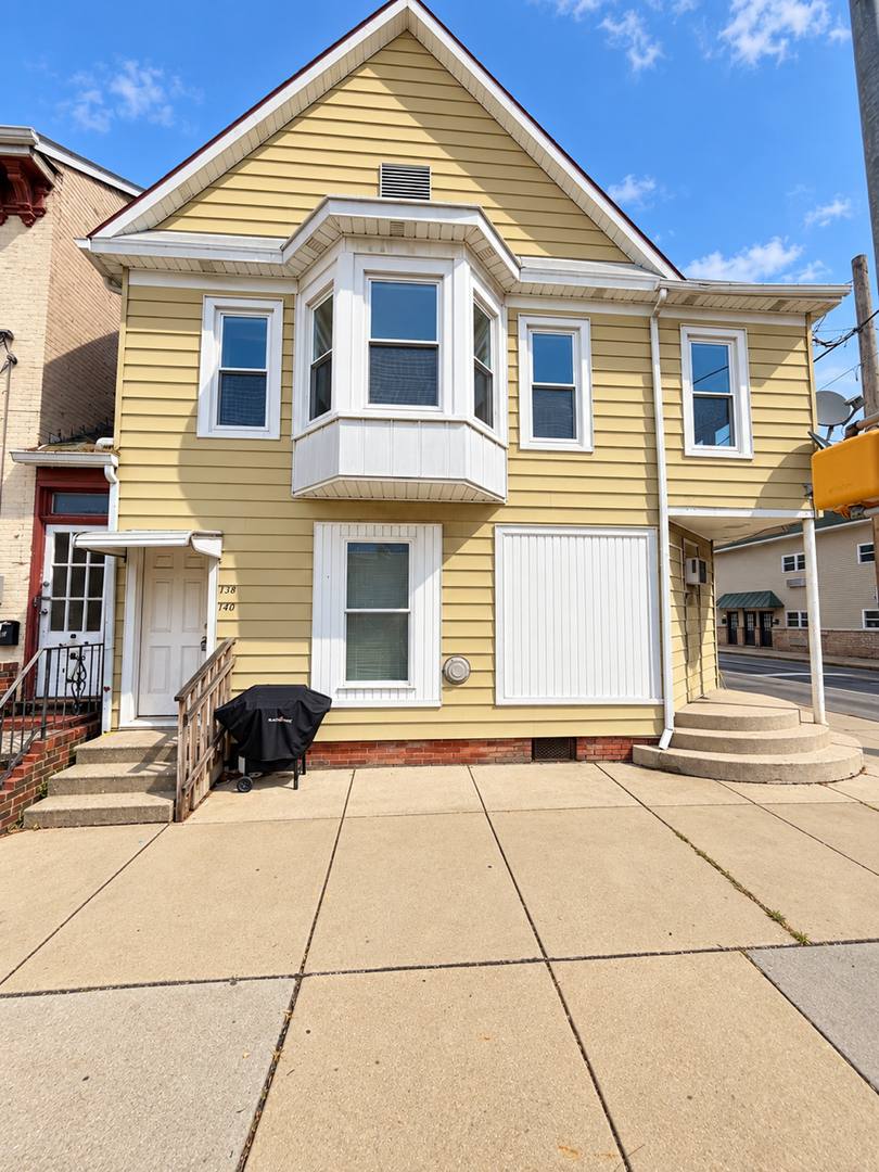 Apartment for rent at 138 York St, Hanover, PA 17331