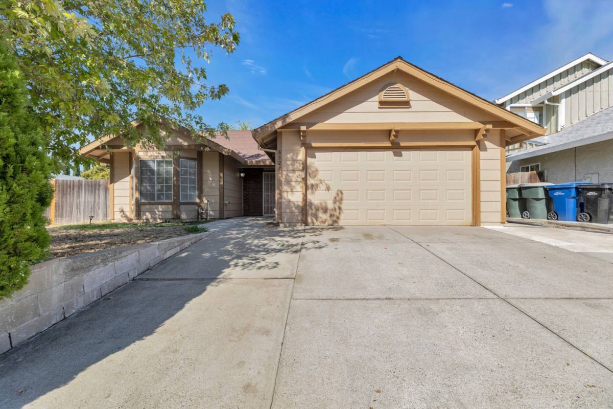House for rent at 8327 Trimmer Way, Sacramento, CA 95828