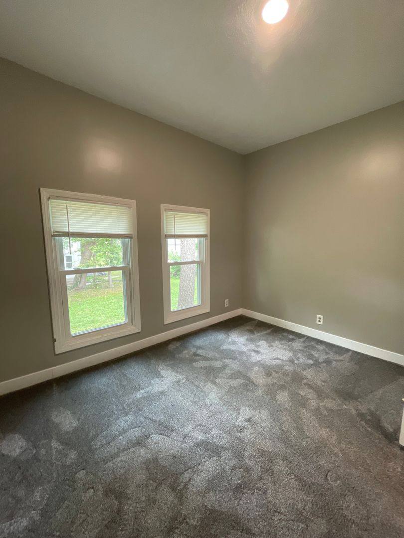 Apartment for rent at 816 Congress St, Emporia, KS 66801