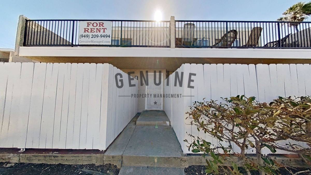Apartment for rent at 120 14th St, Huntington Beach, CA 92648