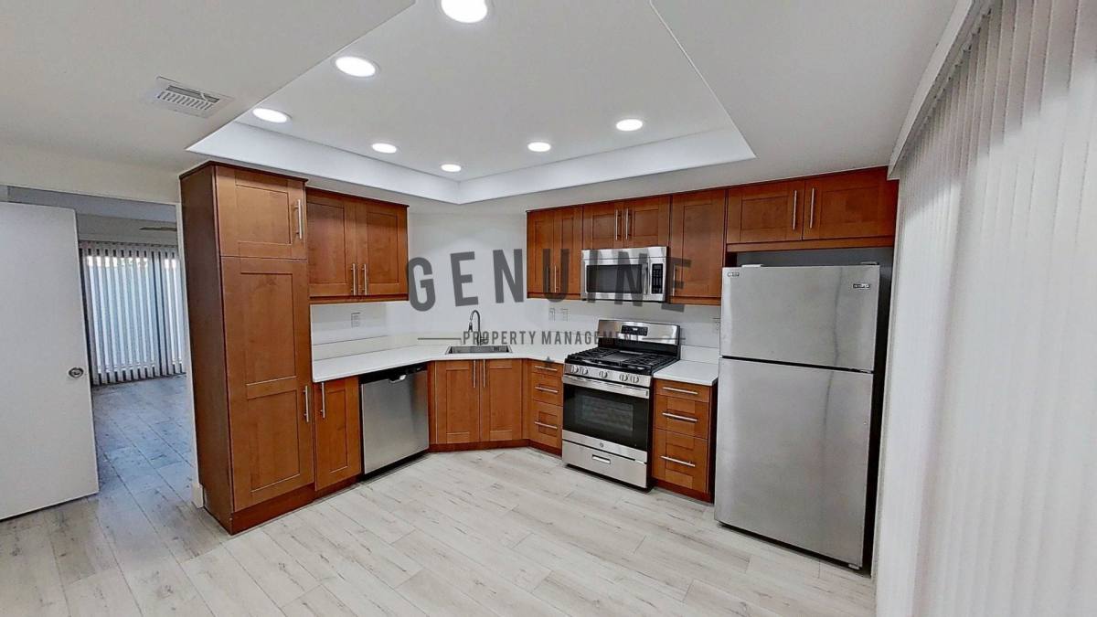 Apartment for rent at 120 14th St, Huntington Beach, CA 92648