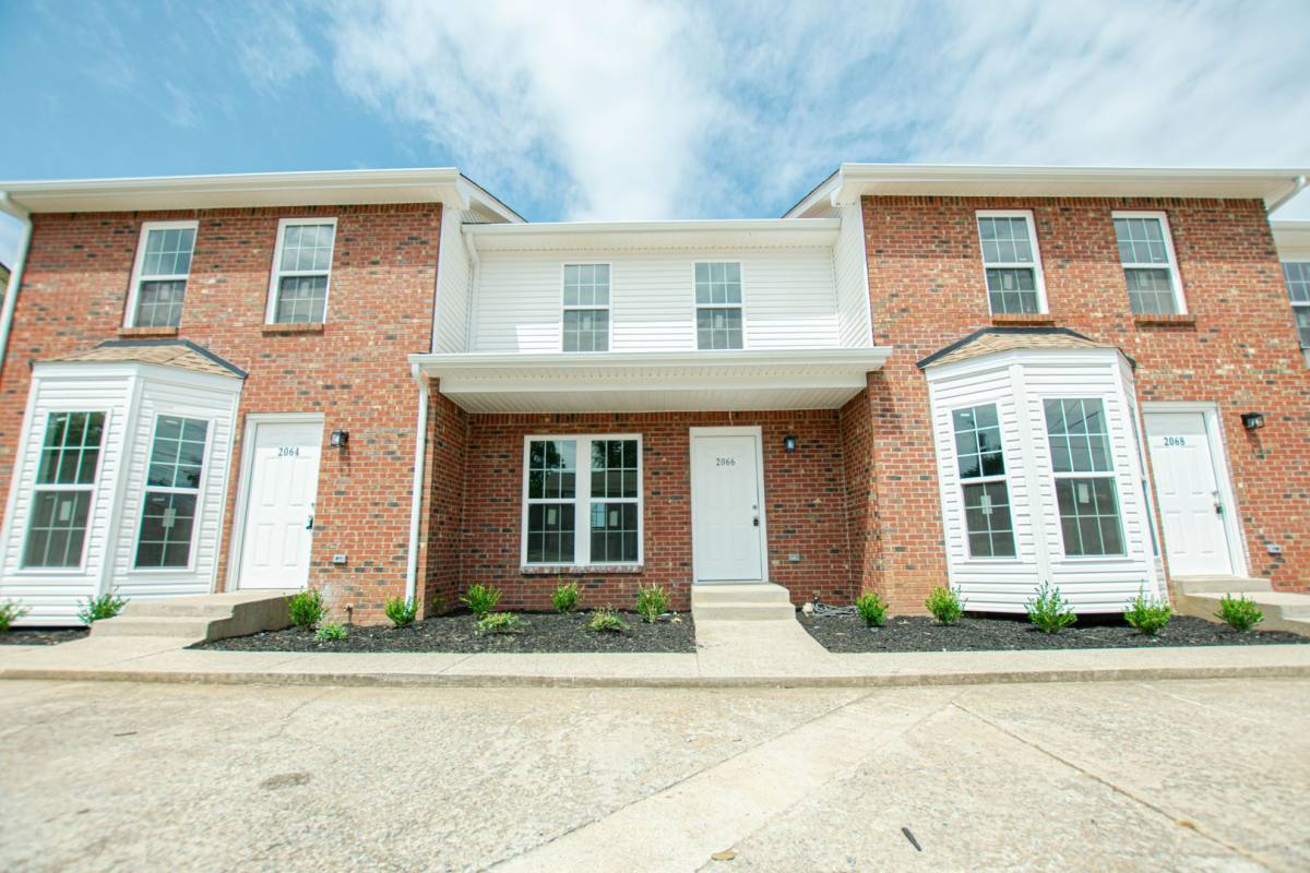 Townhouse for rent at 2066 Tynewood Dr, Clarksville, TN 37042