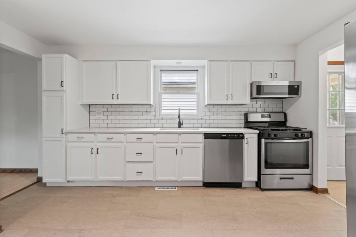 House for rent at 2889 Hickory St, Bethel Park, PA 15102