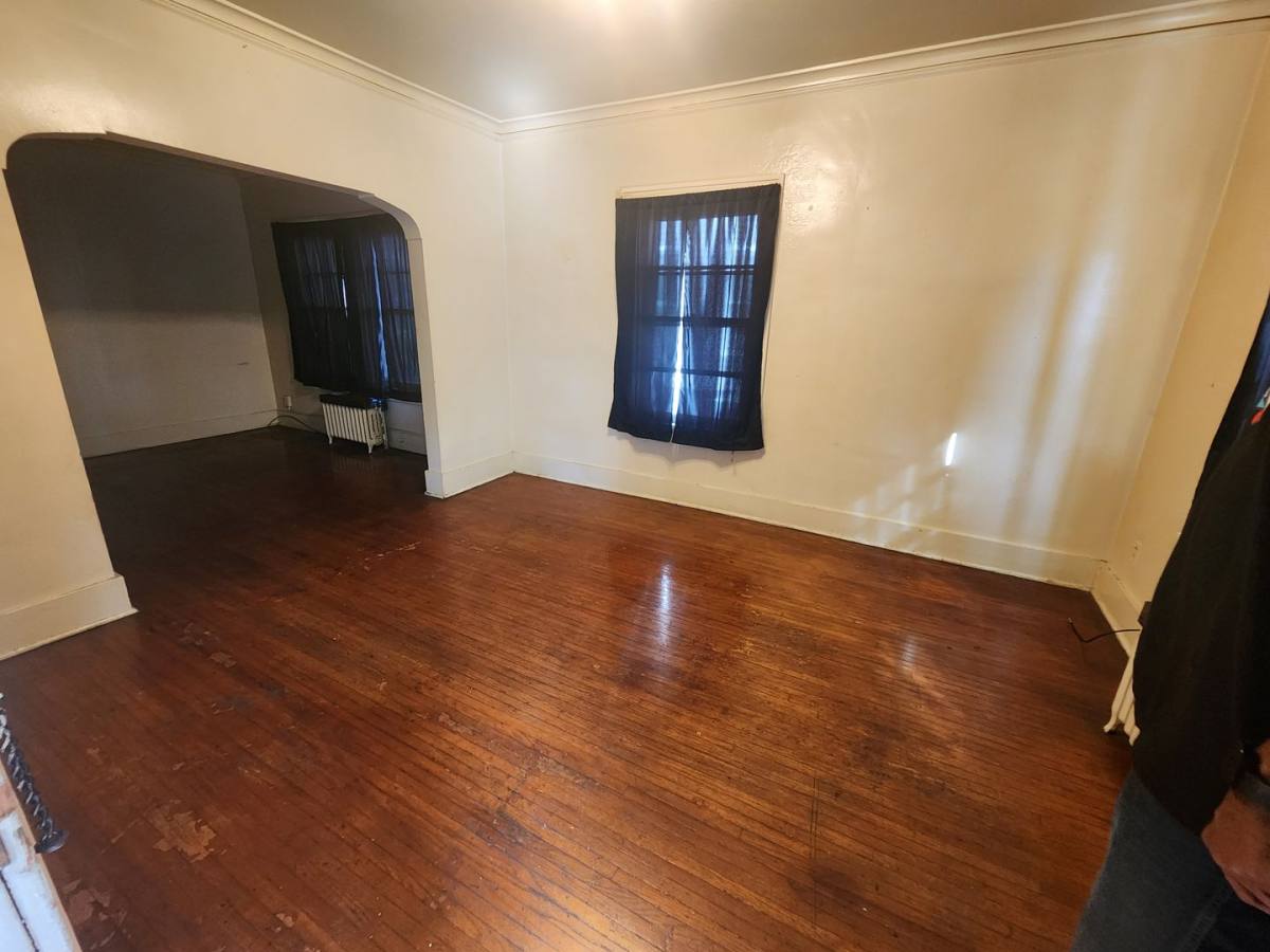 Apartment for rent at 711 Morton St, Peoria, IL 61603