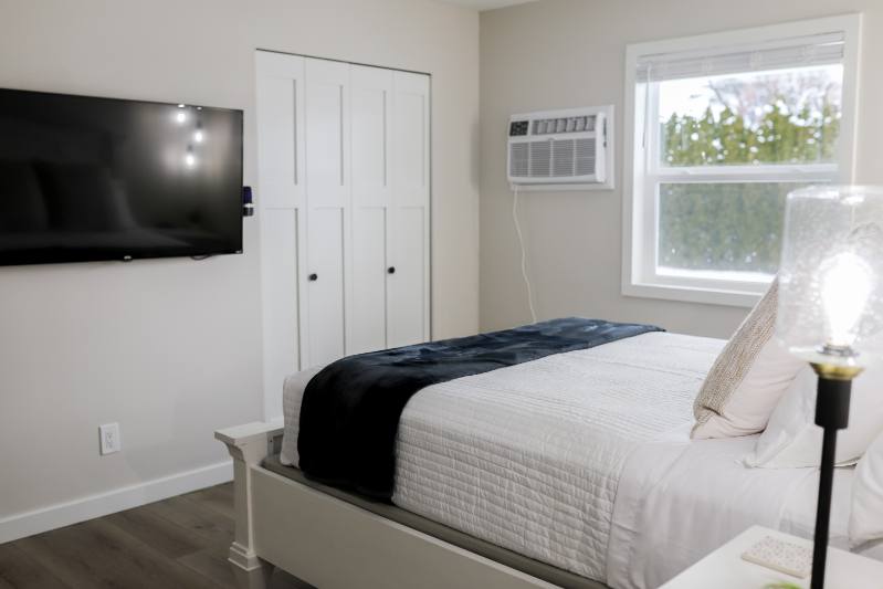 Apartment for rent at 287 S Third Ave #5, Fruitport, MI 49415