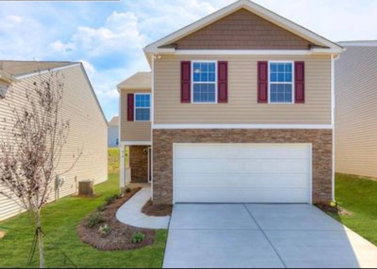 House for rent at 7265 Finnigan Rd, Charlotte, NC 28215