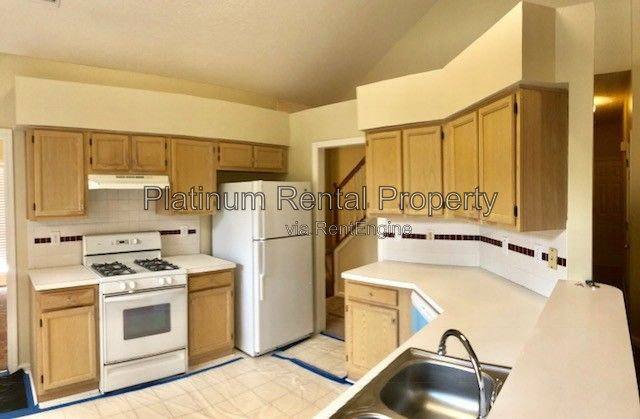 House for rent at 105 Riversong Dr, Alpharetta, GA 30022