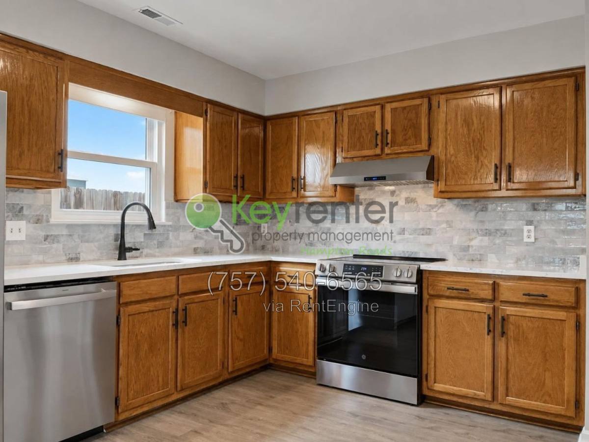 House for rent at 1764 Bernstein Dr, Virginia Beach, VA 23454